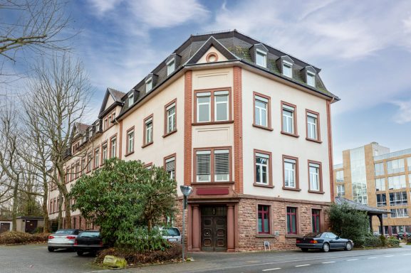 Städtische Bestandsimmobilie mit Entwicklungspotenzial